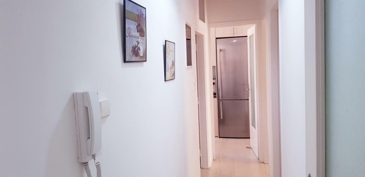 Spacious Apartment In The Historical Center Of アテネ エクステリア 写真